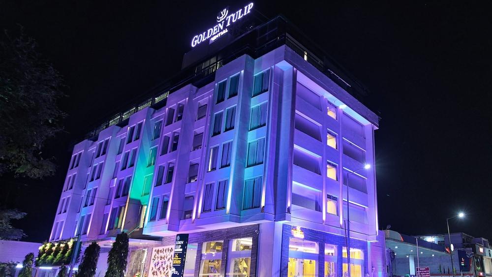 Hotel Golden Tulip Essential Dźajpur Zewnętrze zdjęcie