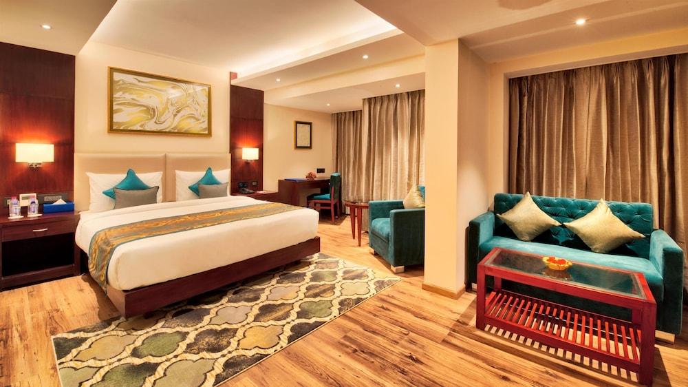 Hotel Golden Tulip Essential Dźajpur Zewnętrze zdjęcie