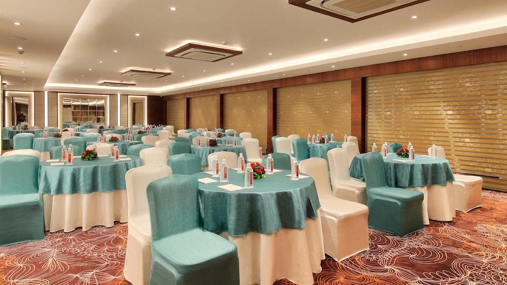 Hotel Golden Tulip Essential Dźajpur Zewnętrze zdjęcie