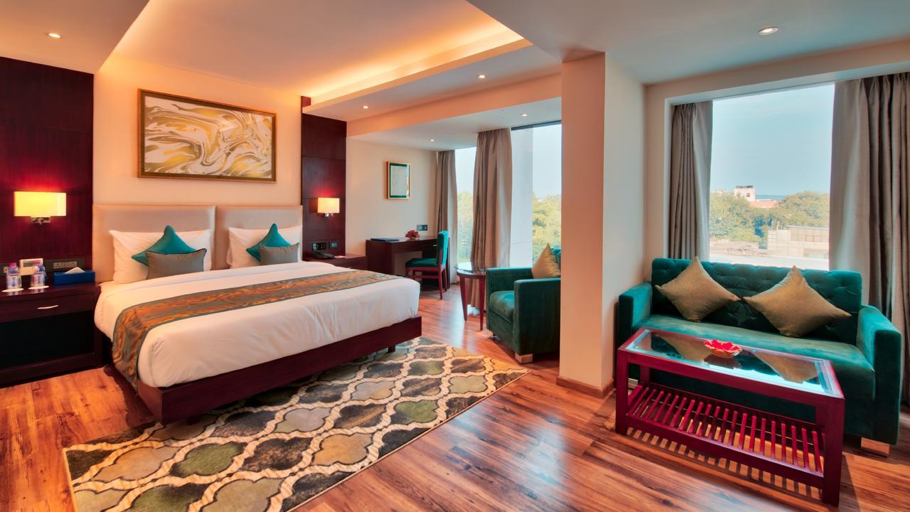 Hotel Golden Tulip Essential Dźajpur Zewnętrze zdjęcie